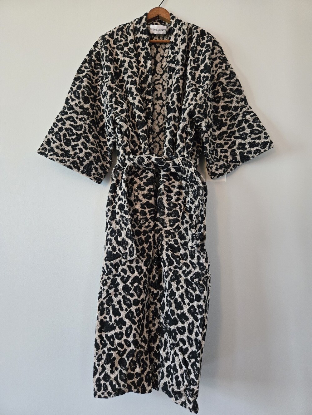 Bloomingdales Kimono Robe Black and Beige Leopard Print One size All Cotton